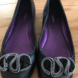 Euc black flat shoes
